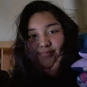 Meet your Posher, Mia